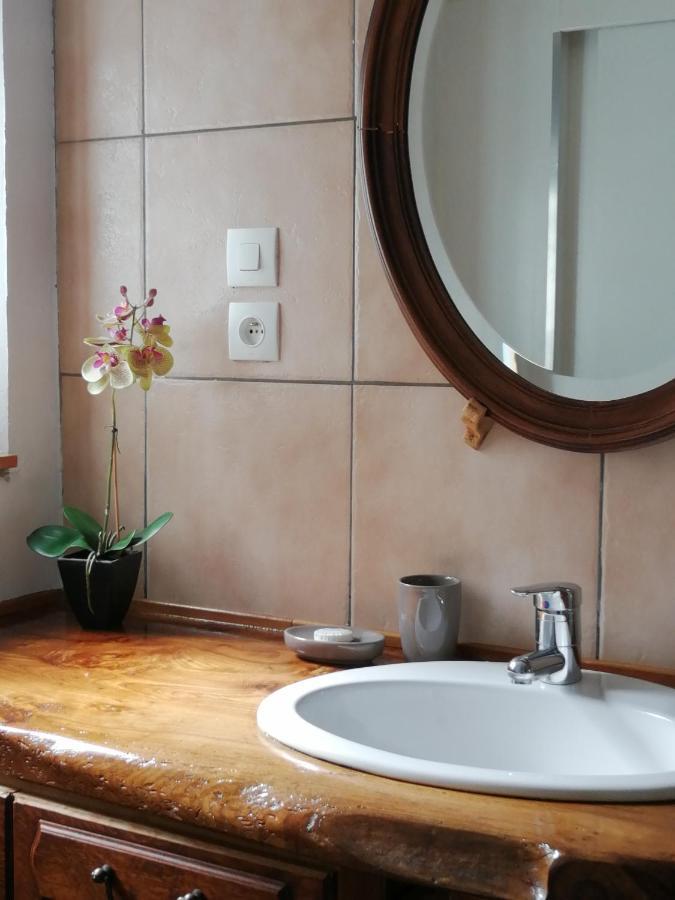 La Posada Hotel Ambierle Екстериор снимка