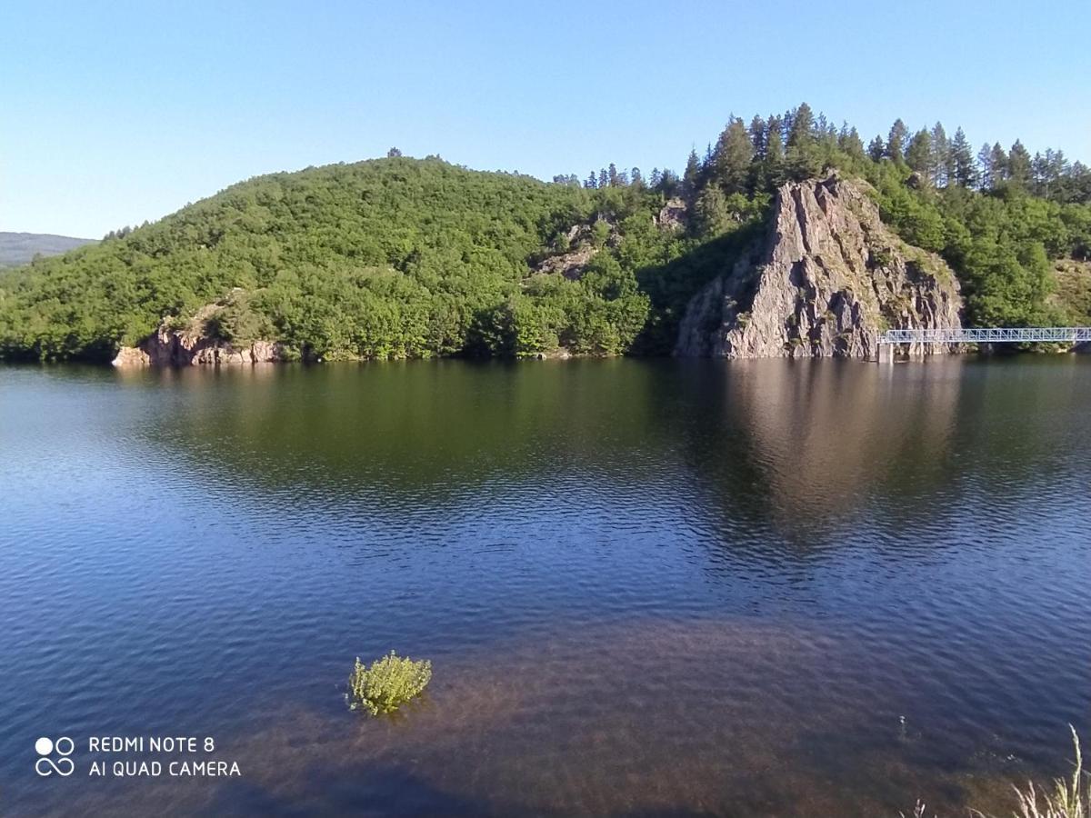 La Posada Hotel Ambierle Екстериор снимка