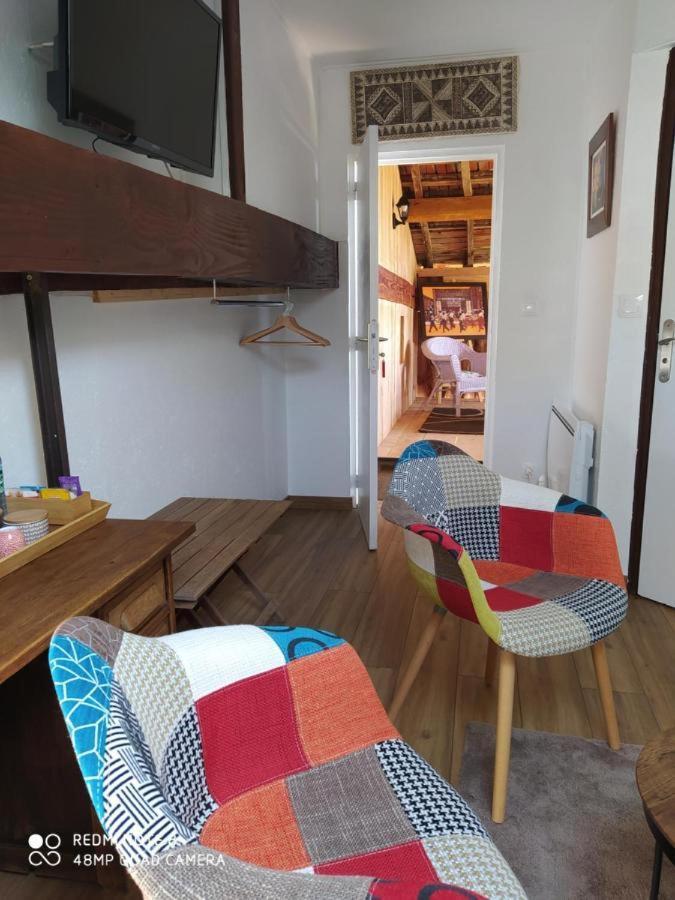 La Posada Hotel Ambierle Екстериор снимка